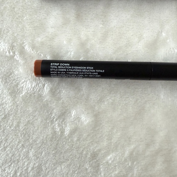 NARS Total Seduction Eyeshadow Stick Shade STRIP DOWN  New In Box 0.05oz/ 1.6g - Picture 3 of 4